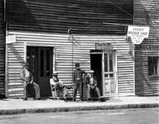 Walker Evans, Barber Shop, Southern Town, 1936